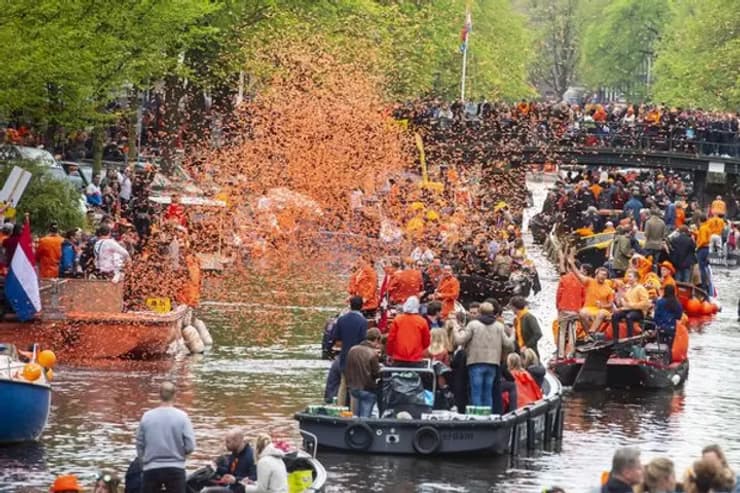 Bands playing live on Kingsday