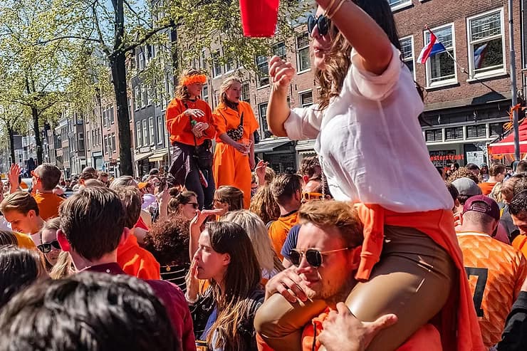 Night festival on Kingsday